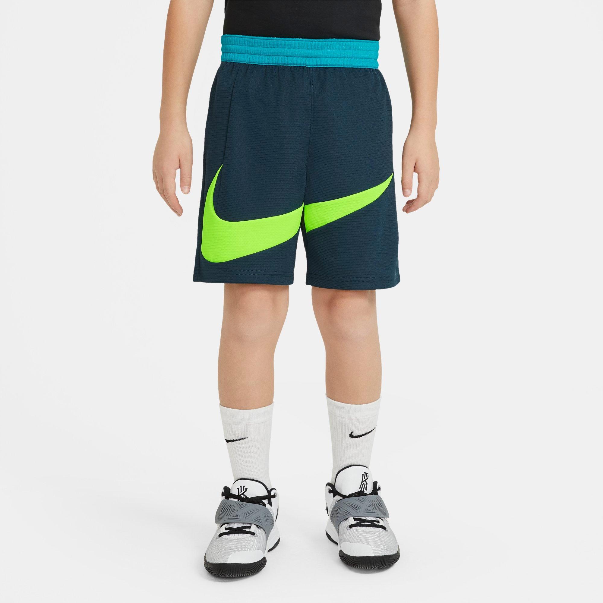 nike three quarter shorts