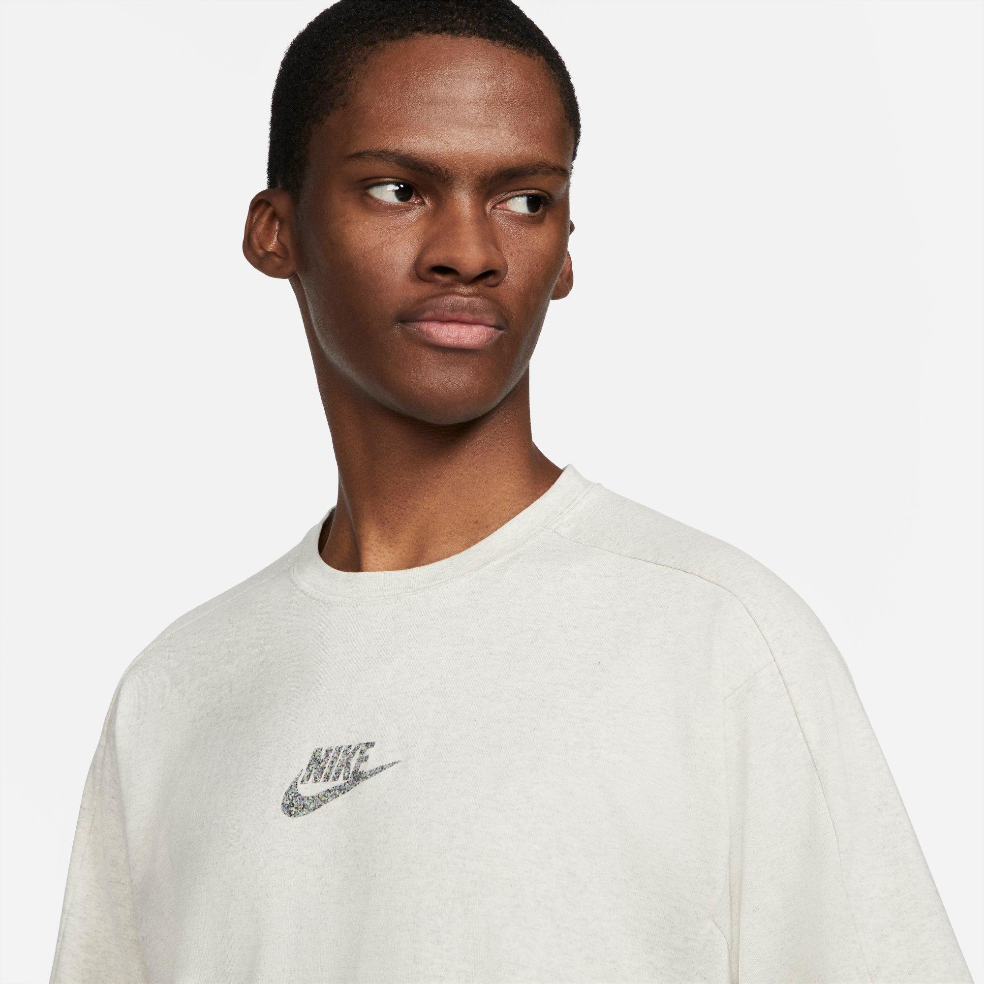 nike center logo t shirt
