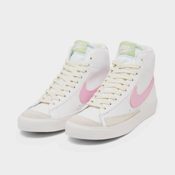 Pink nikes outlet for kids