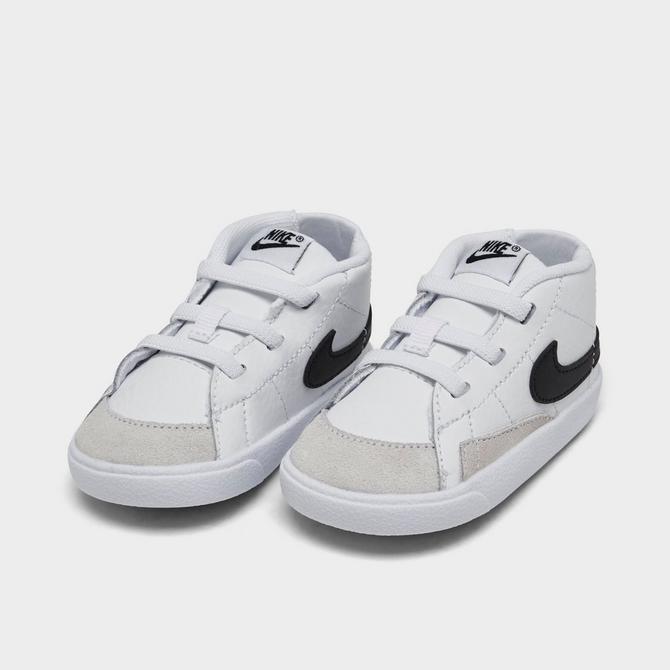 Nike crib hot sale booties