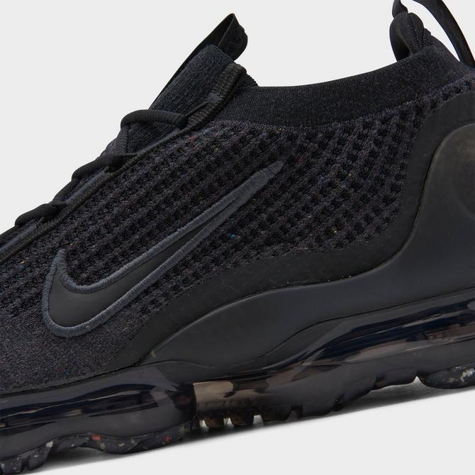 All black vapormax clearance kids