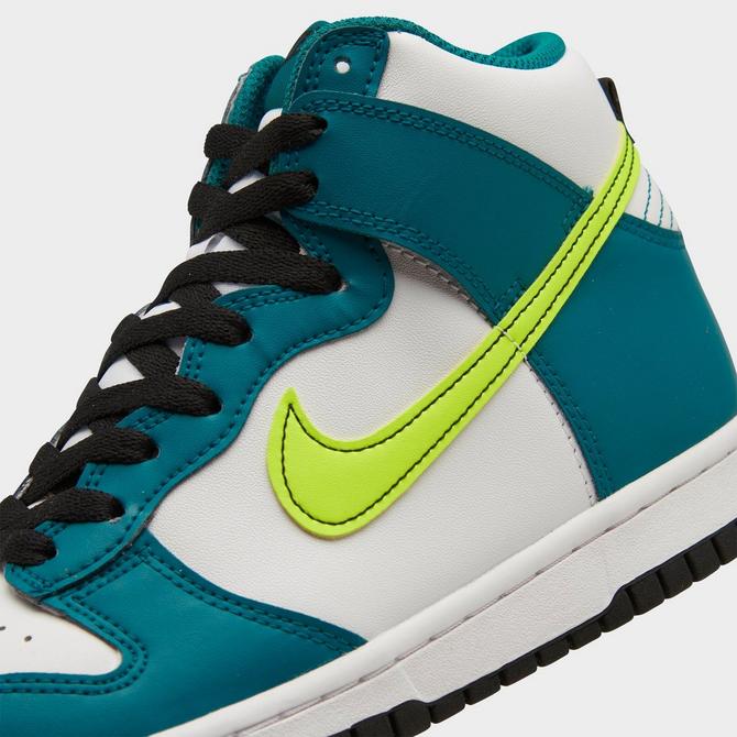 Youth nike shop dunks high