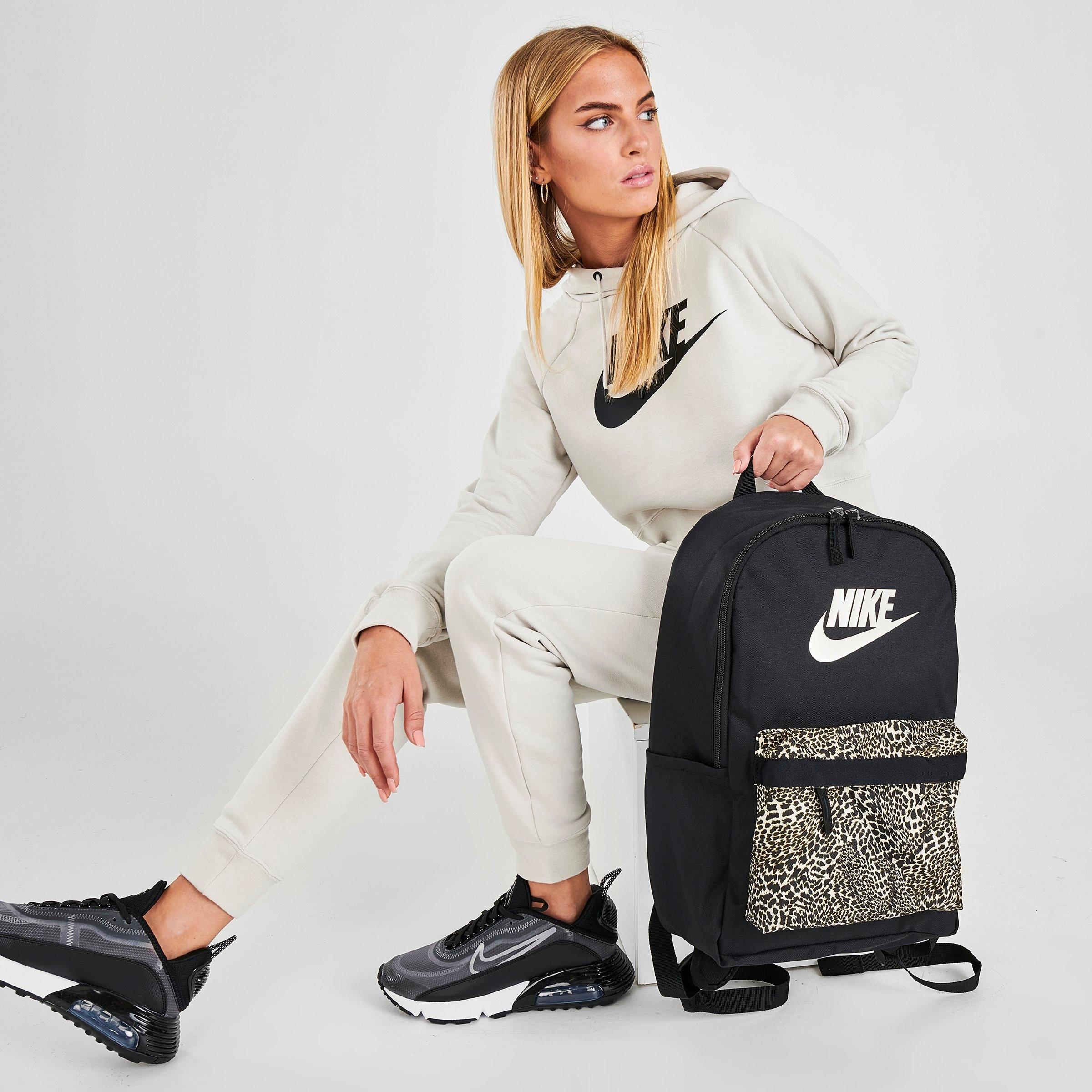 nike heavy duty backpack