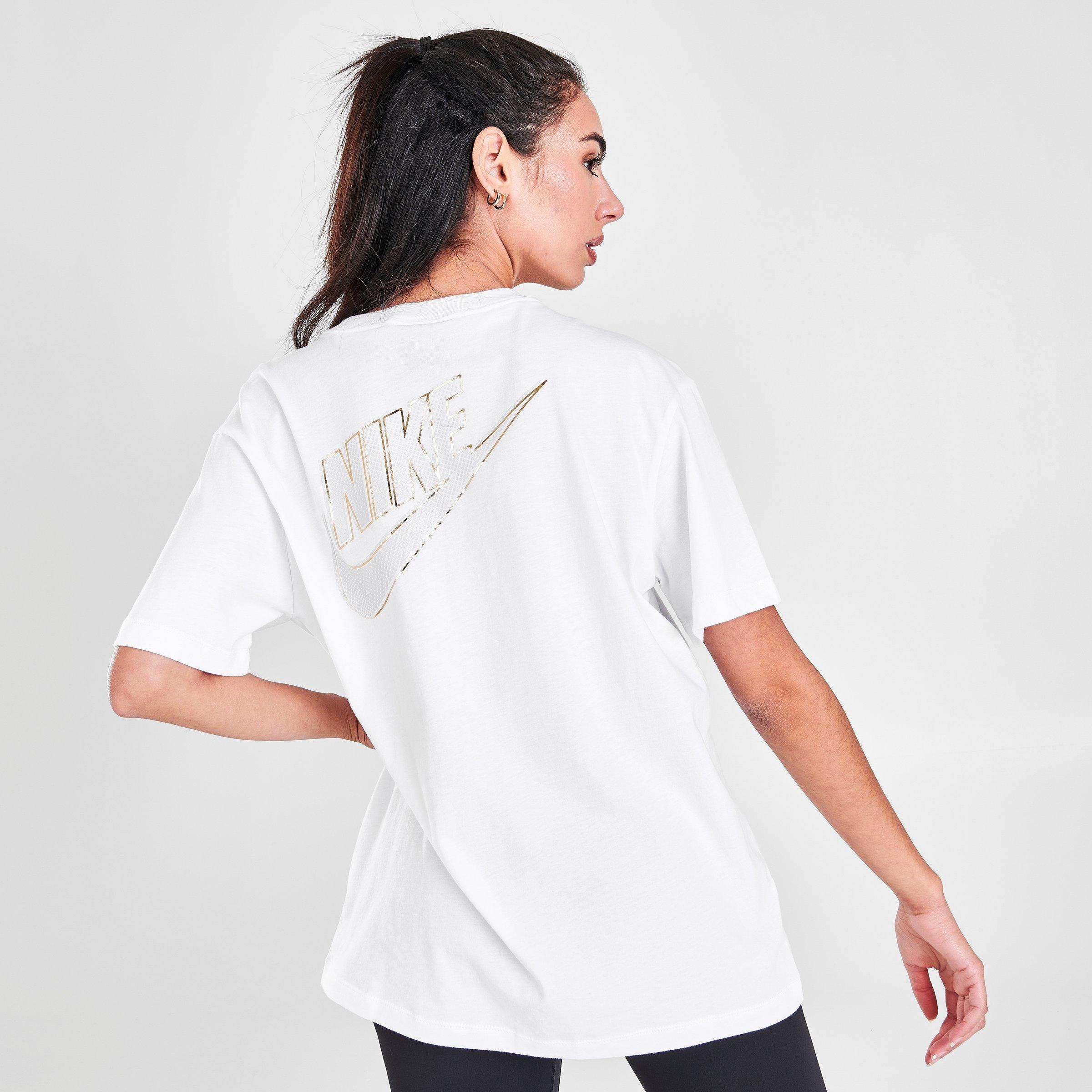 boyfriend nike t shirt