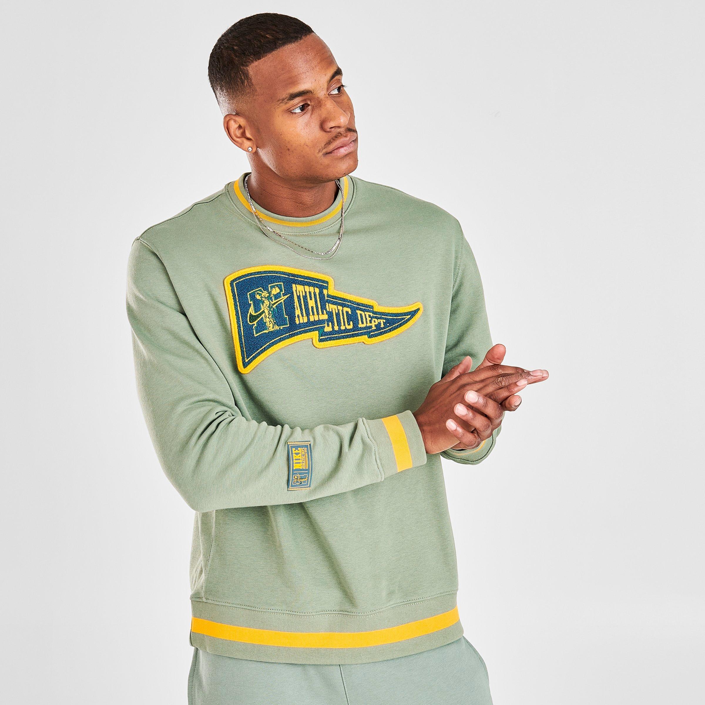 nike club fleece crew neck sweatshirt in sage green