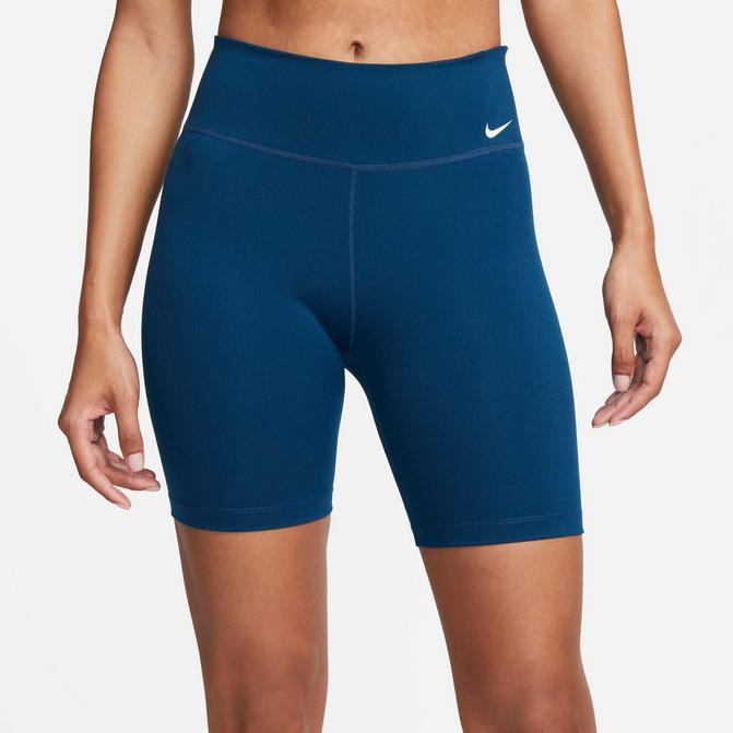 Women nike hotsell bike shorts