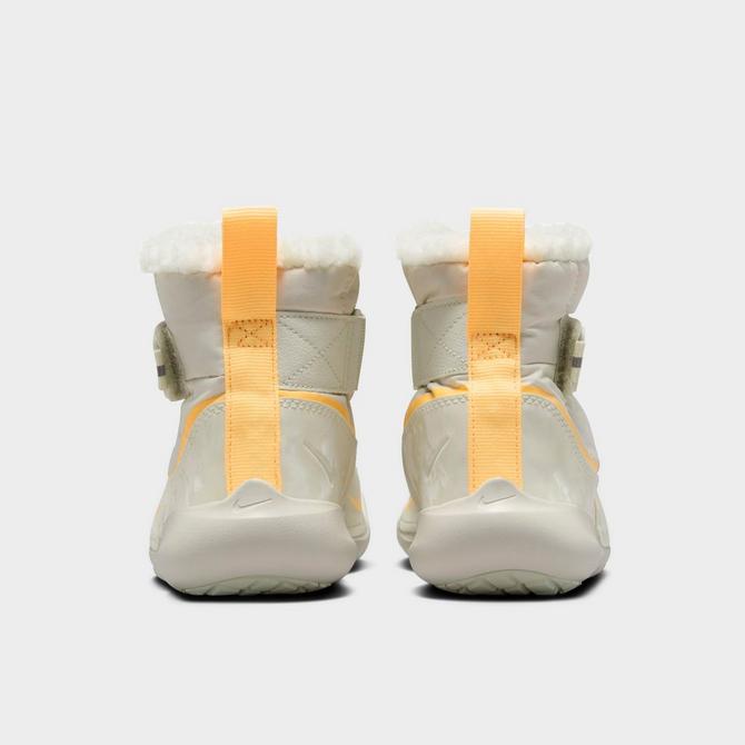 Nike tanjun outlet winter boots