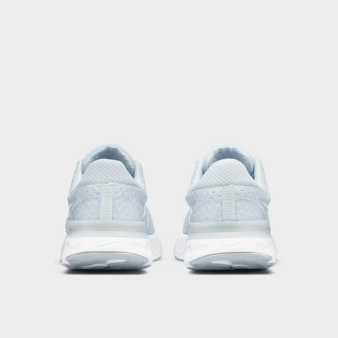 Nike view iii women's best sale