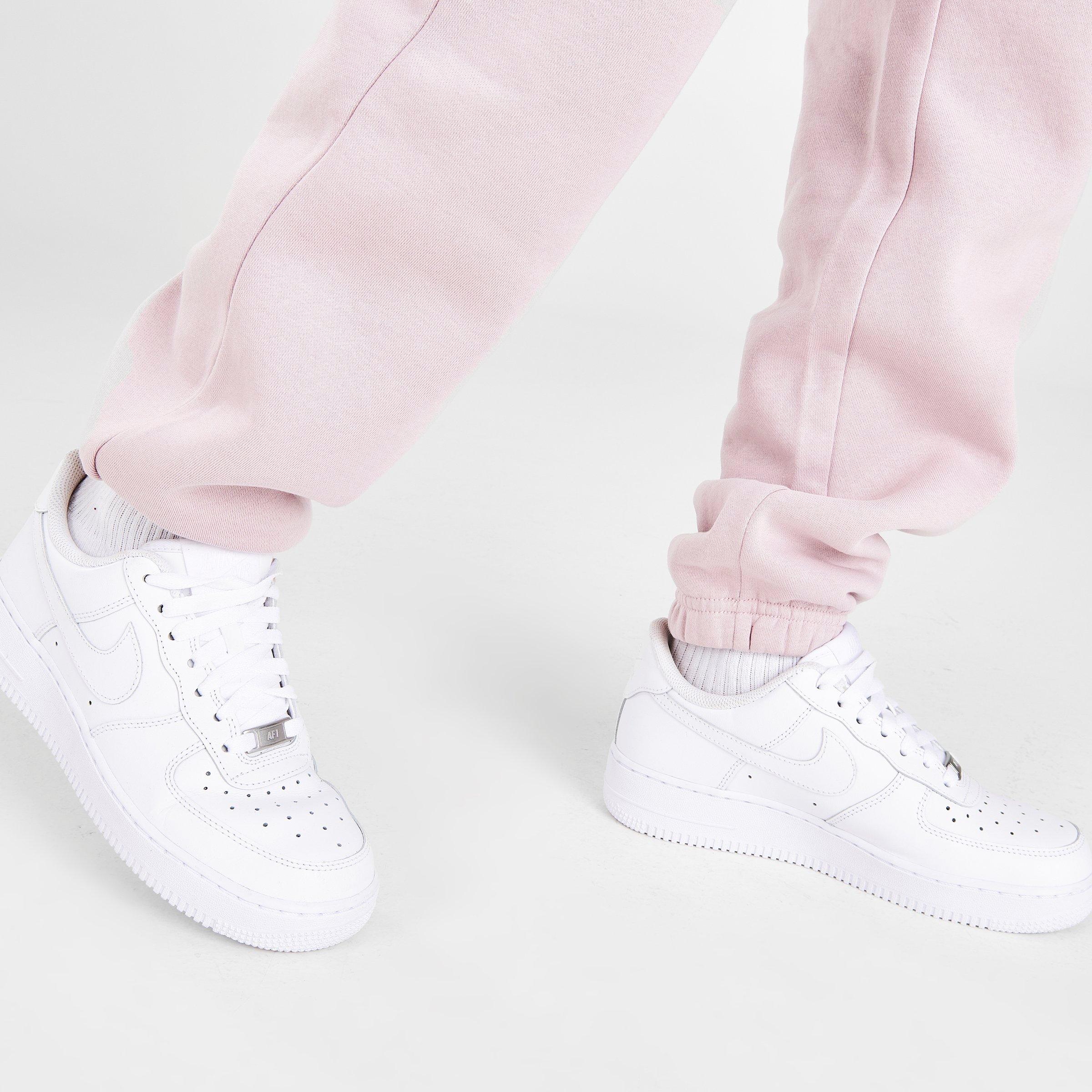 nike women's cargo joggers