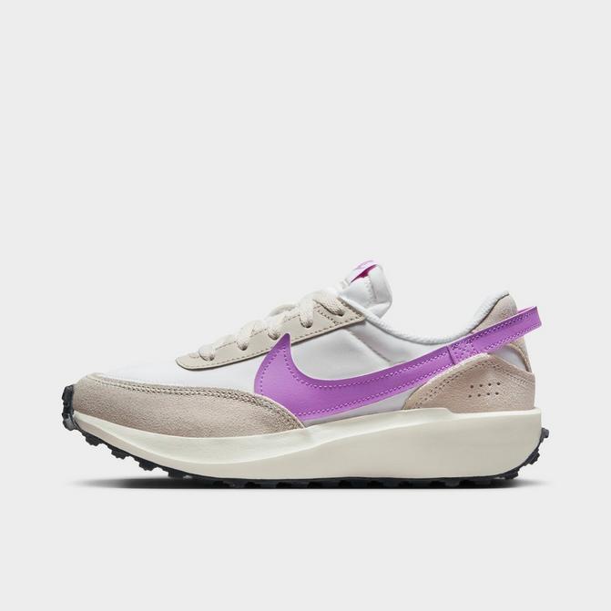 Nike hotsell waffle womens