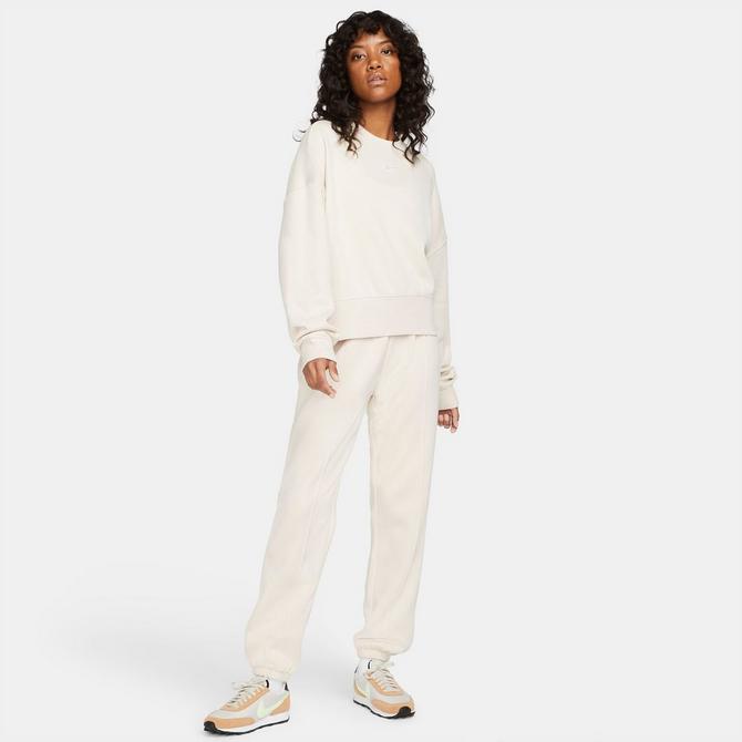 Women s Nike Sportswear Collection Essentials Oversized Fleece