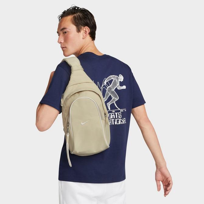 Mediana mosquito reaccionar Nike Sportswear Essentials Sling Bag | JD Sports