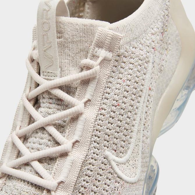 Nike air vapormax flyknit white womens hotsell