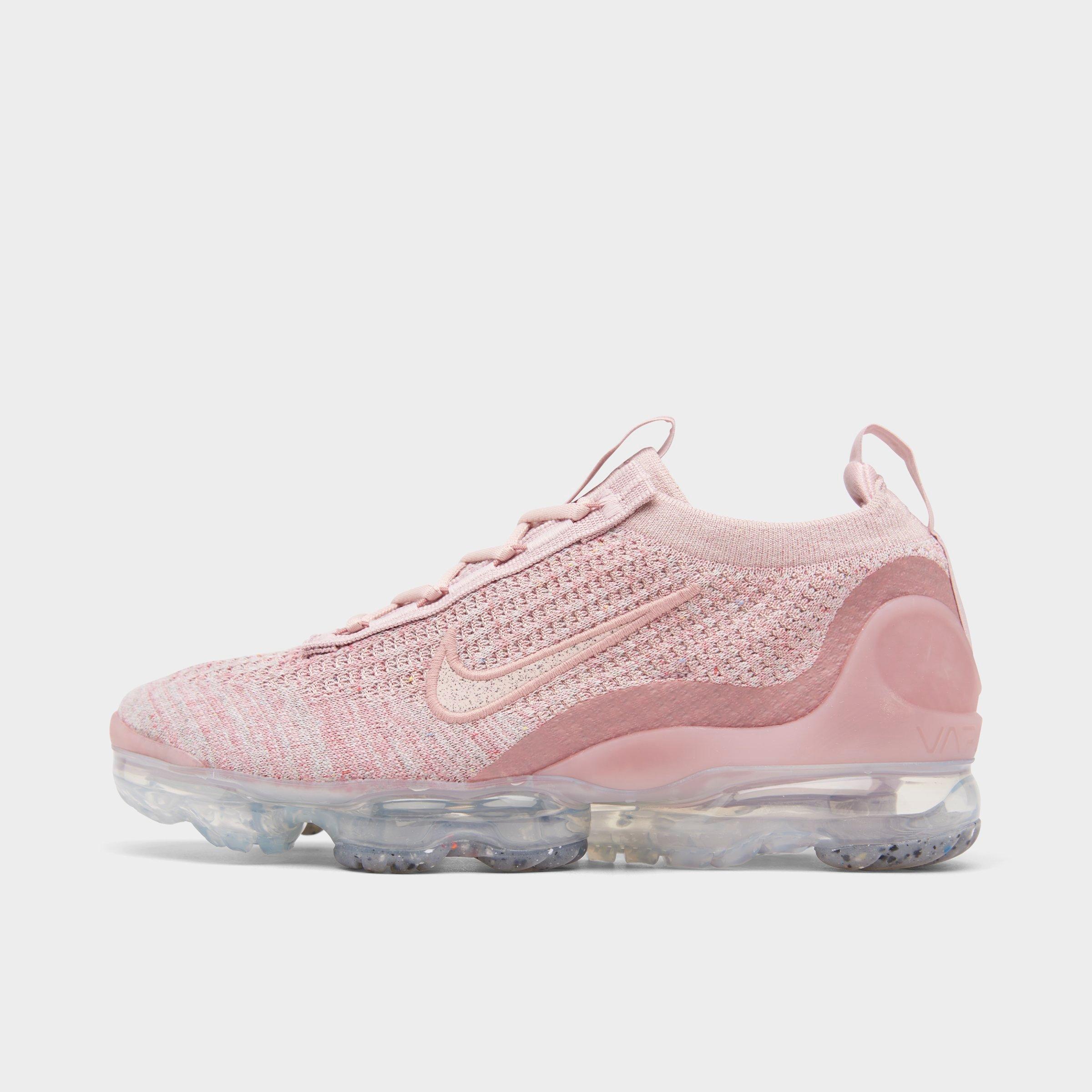 woman's vapormax