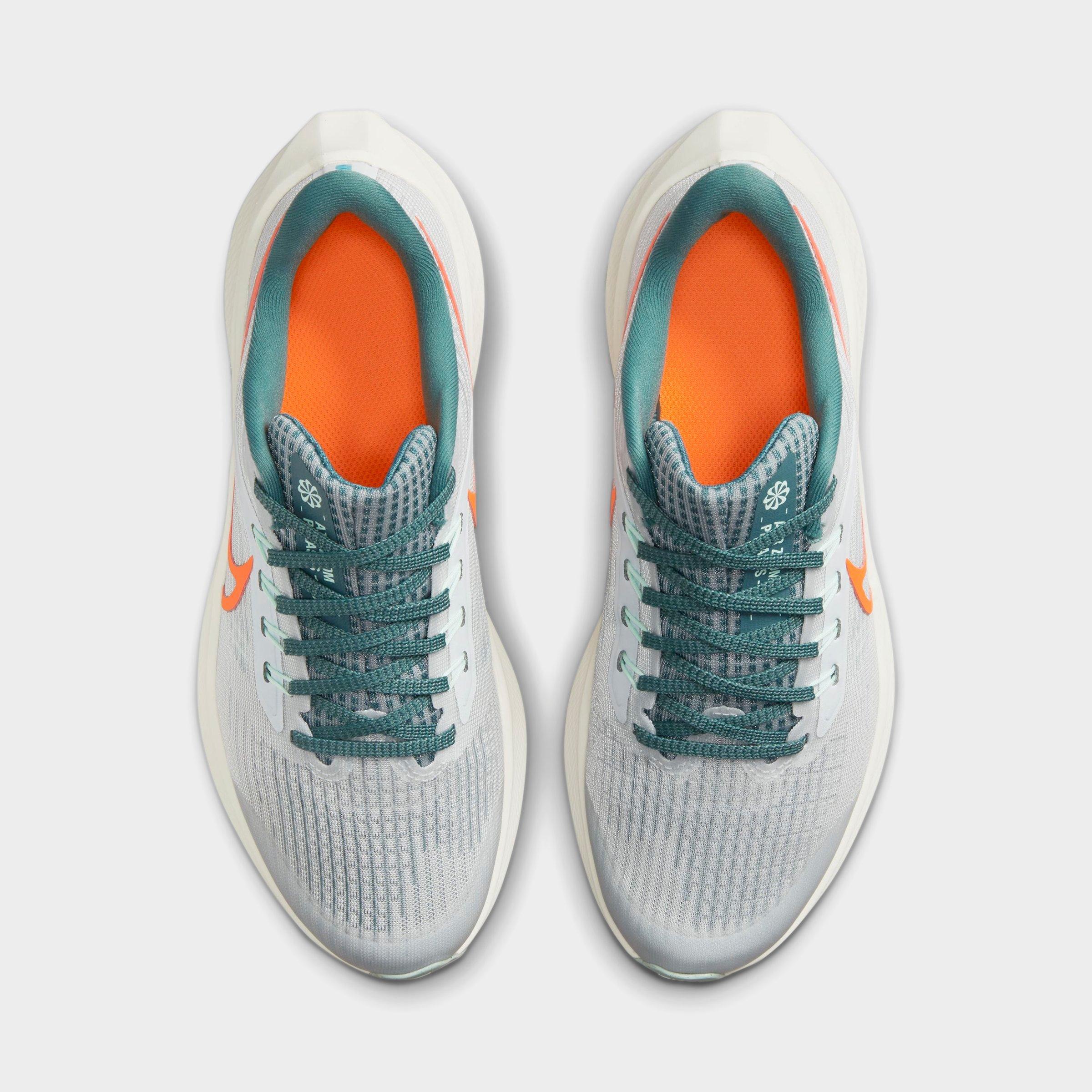 nike pegasus pure platinum