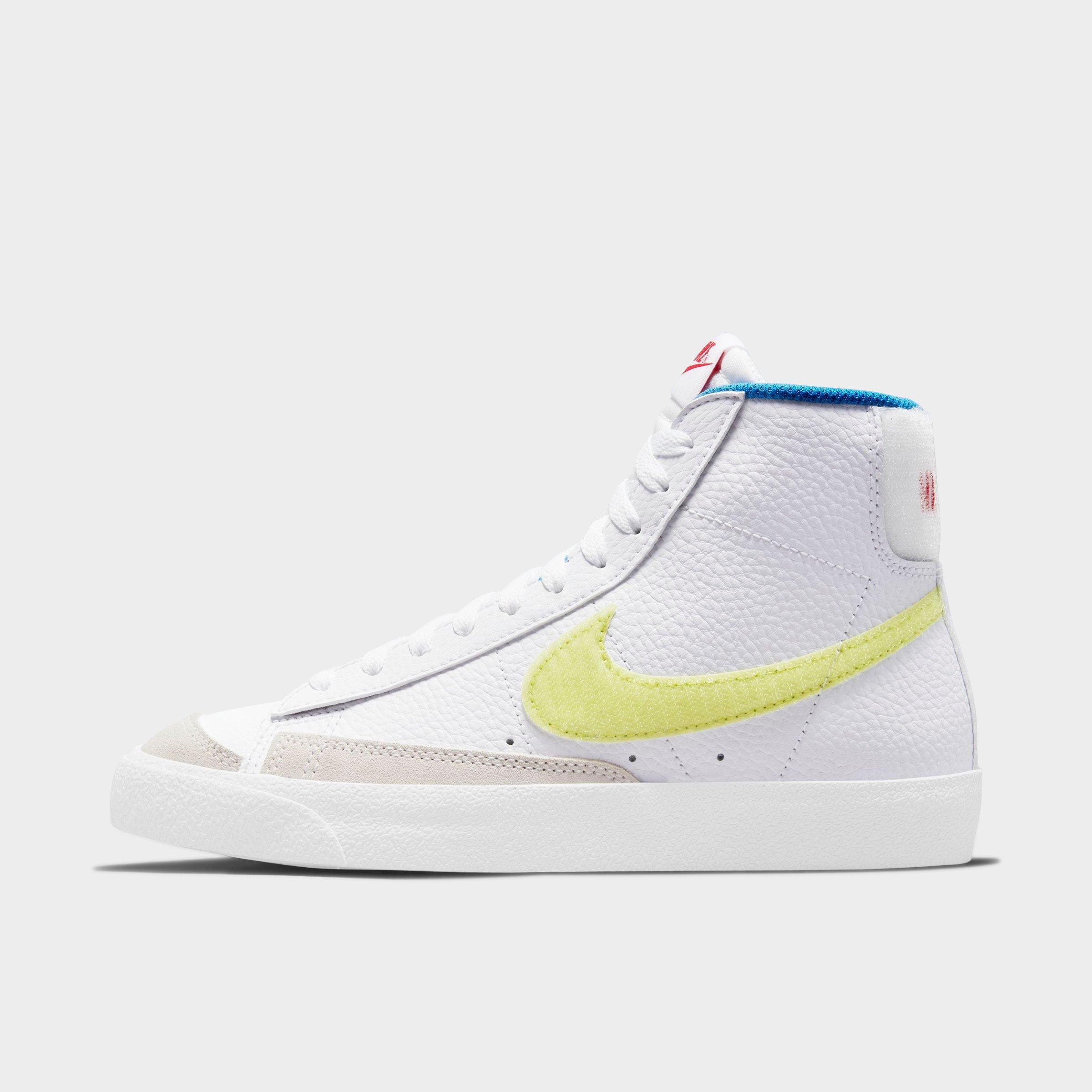 Nike Men's Blazer Mid '77 Big Kids' Shoes (White)