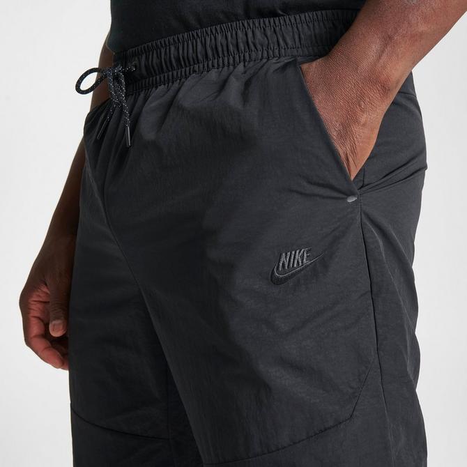 Nike tech hot sale woven crinkle short