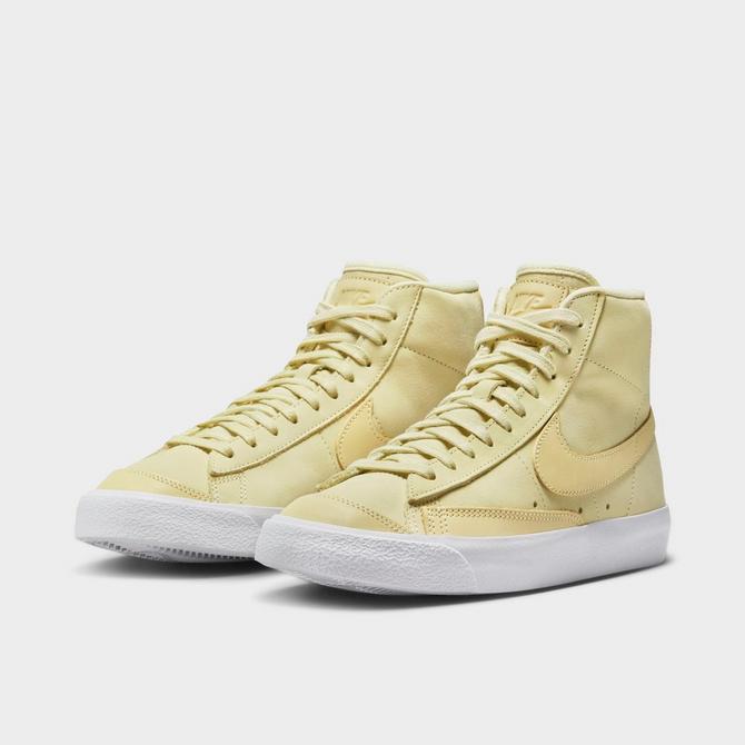 Nike wmns clearance blazer mid prm