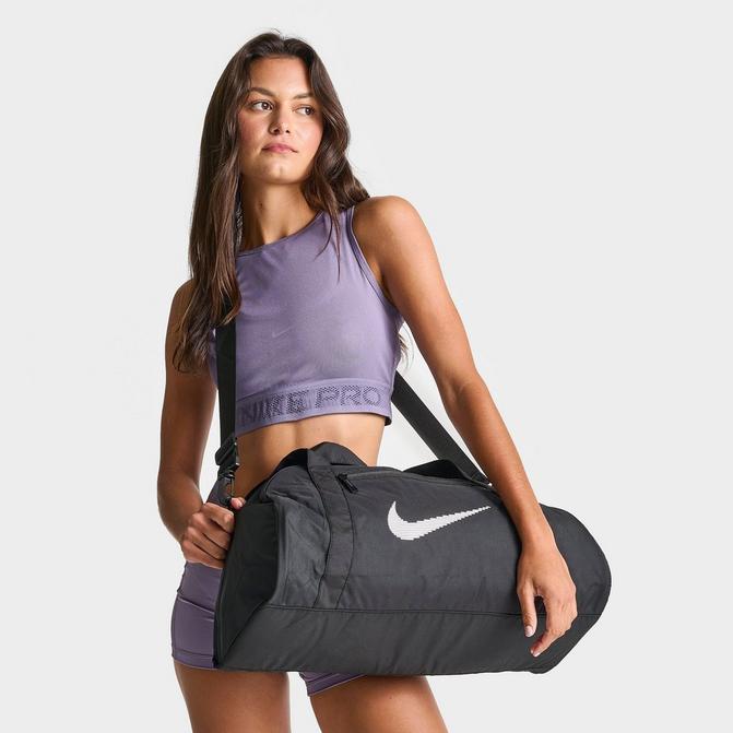 Black nike best sale gym bag