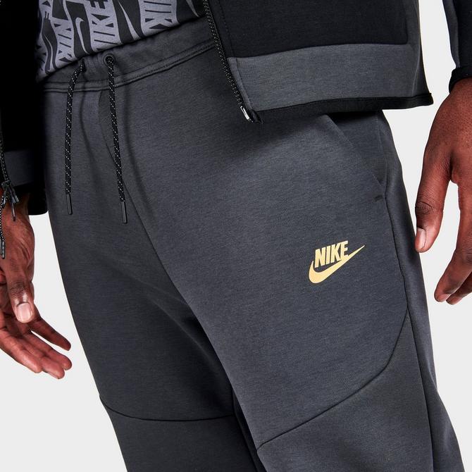 Ontbering emotioneel Tegenhanger Nike Tech Fleece Taped Jogger Pants| JD Sports