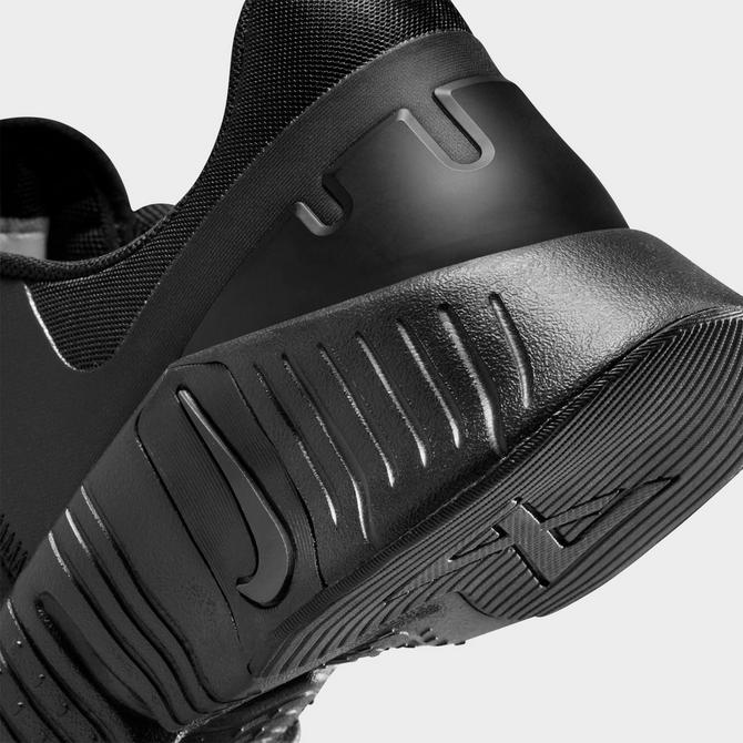 Nike metcon 5 triple black hotsell