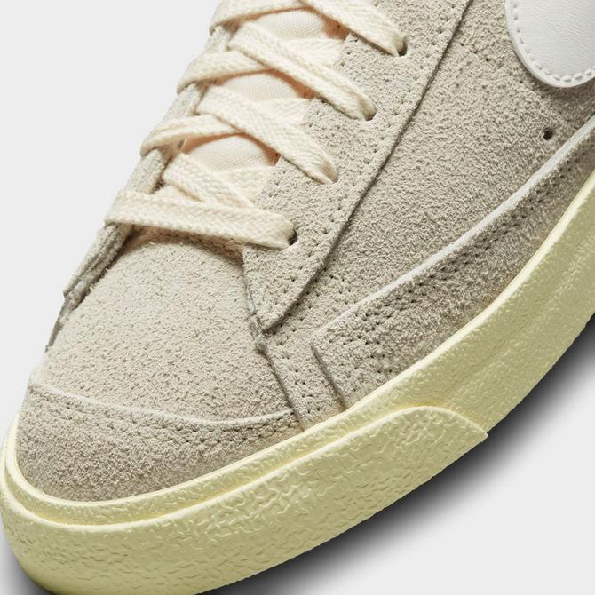 Blazer low suede outlet women's shoe