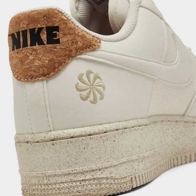 Nike Air Force 1 '07 LV8 Women's Shoes