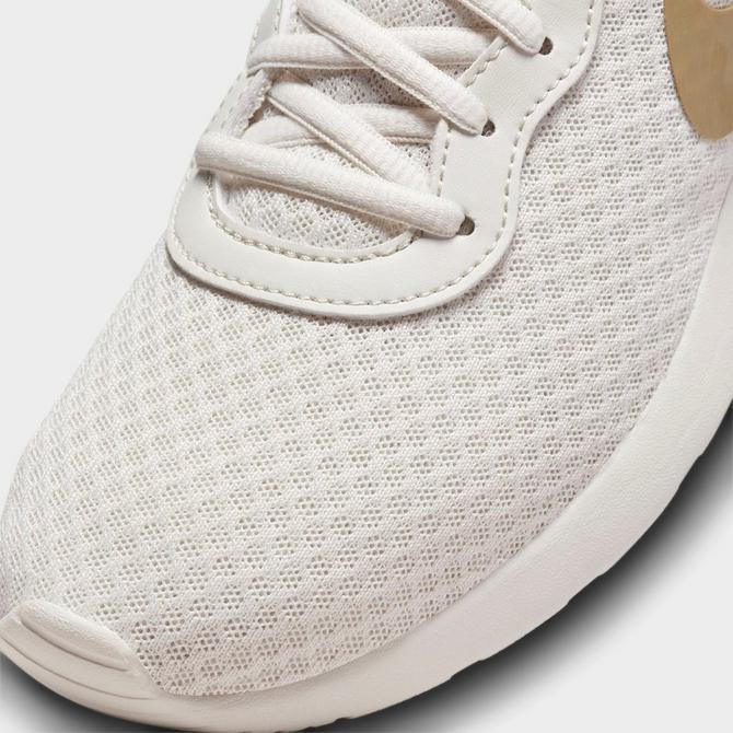 Nike tanjun white clearance gold