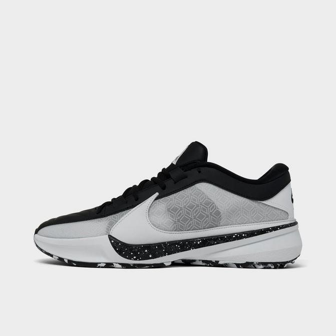 Nike zoom basketball hot sale shoes black and white