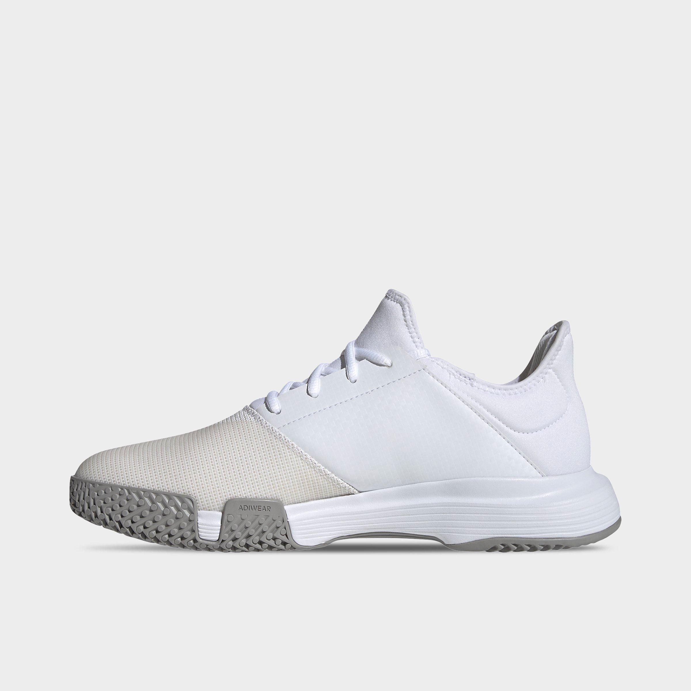 mens tennis shoes wide width