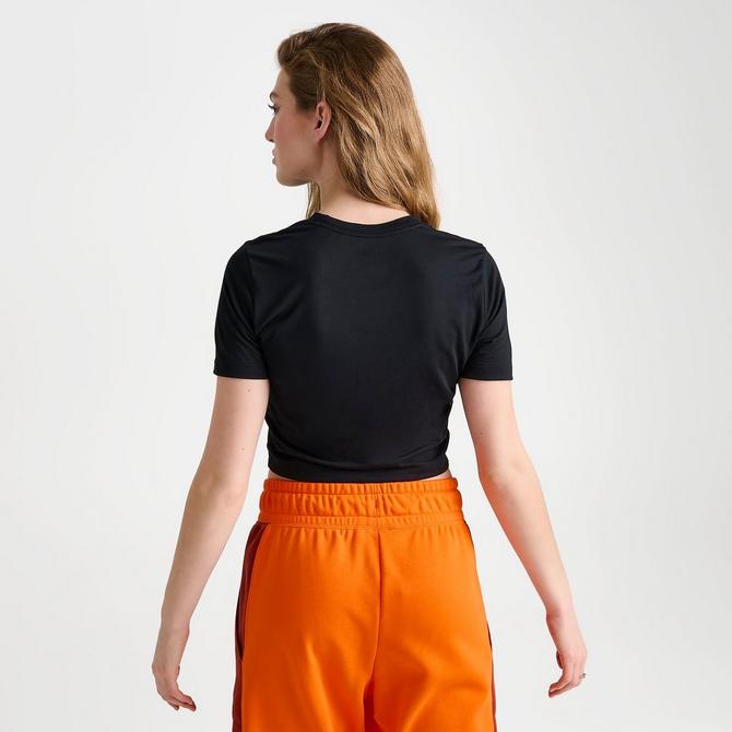 Nike Sportswear Essentials Black Crop T-Shirt