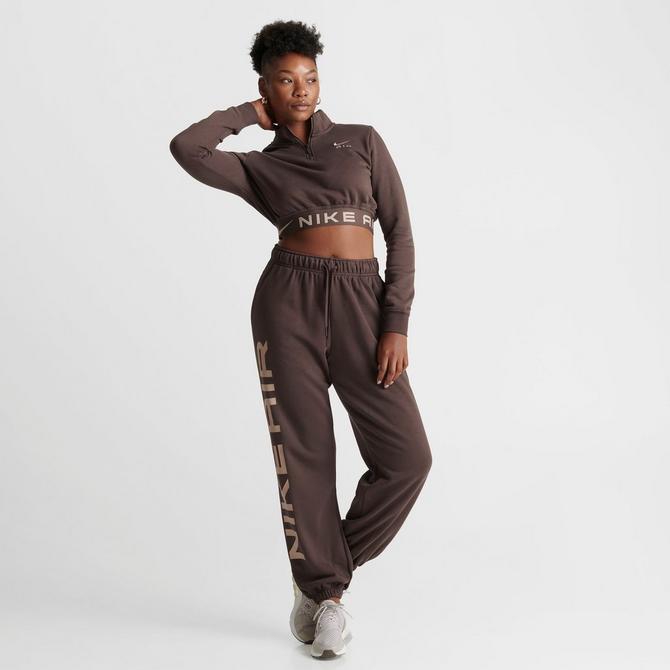 Women's nike 2024 track suit