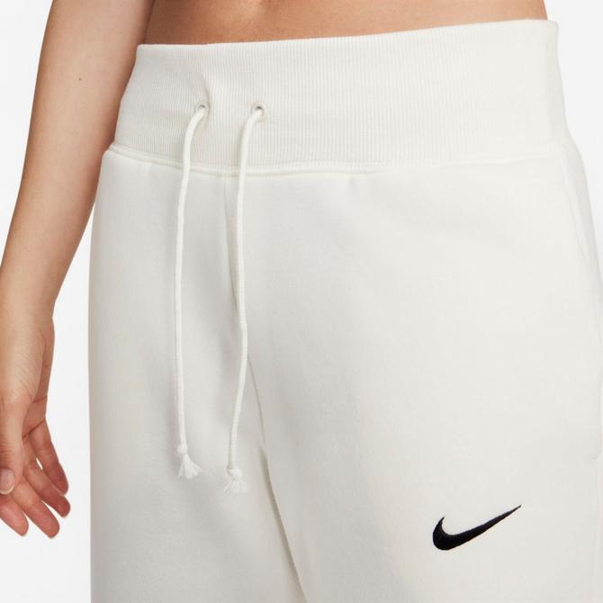 Nike on sale cropped sweatpants