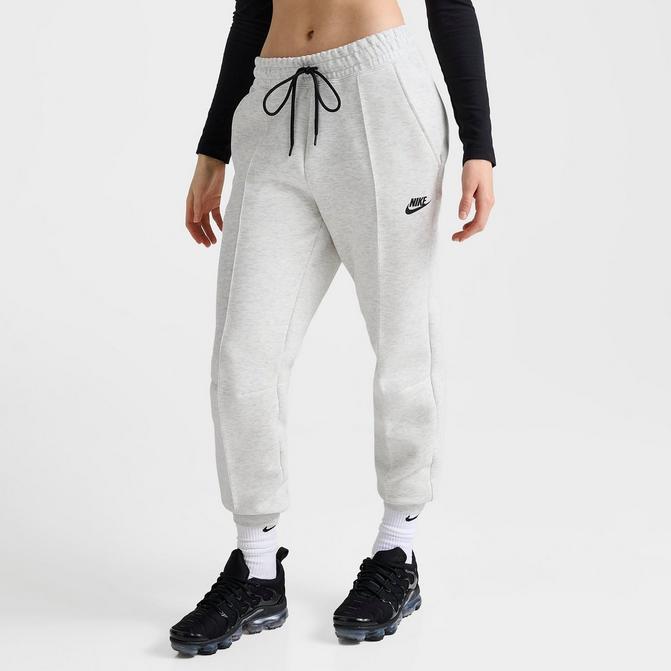 NIKE Sportswear Essential Womens Loose Jogger Sweatpants - LIGHT GRAY