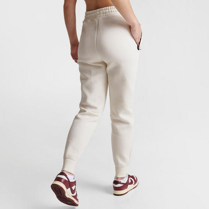 Women's Nike Sportswear Essential Taped Fleece Jogger Pants