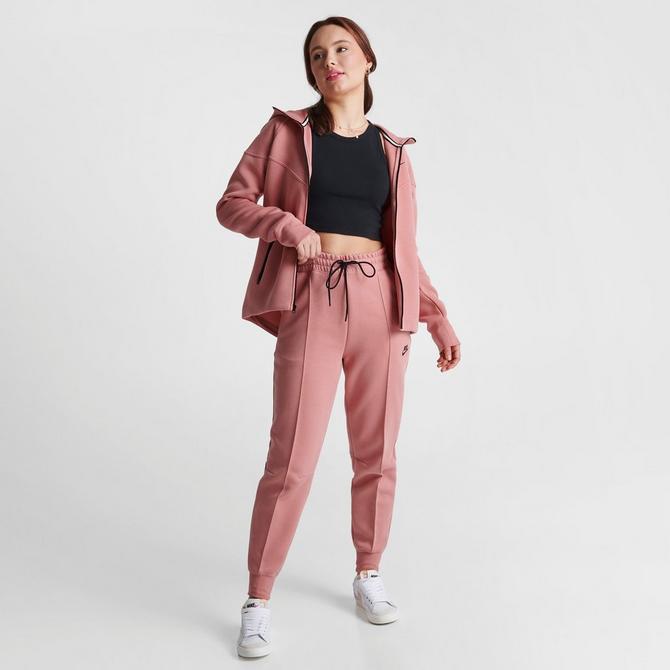 Nike Women's Sportswear Essential Bodysuit  Sportswear women, Outfits with  leggings, Sporty outfits