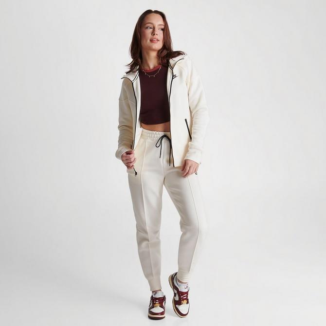 Nike tech best sale set womens