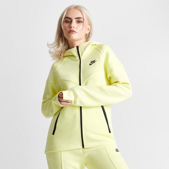 Nike Sportswear Tech Fleece Women's Oversized Full-Zip Hoodie Cape.