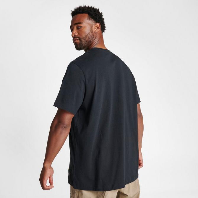 Nike Sportswear Men's Oversized T-Shirt.