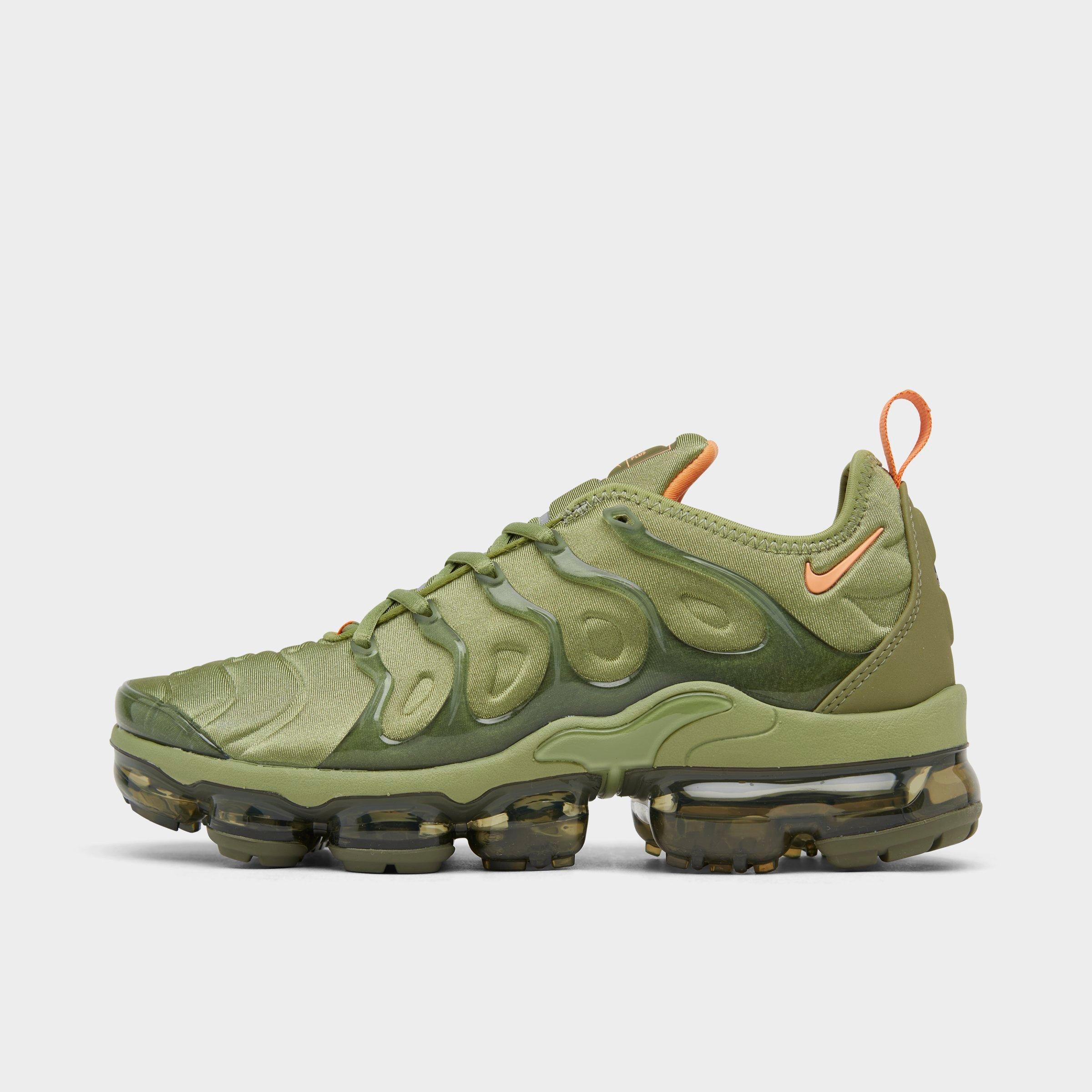 nike vapormax plus running shoes