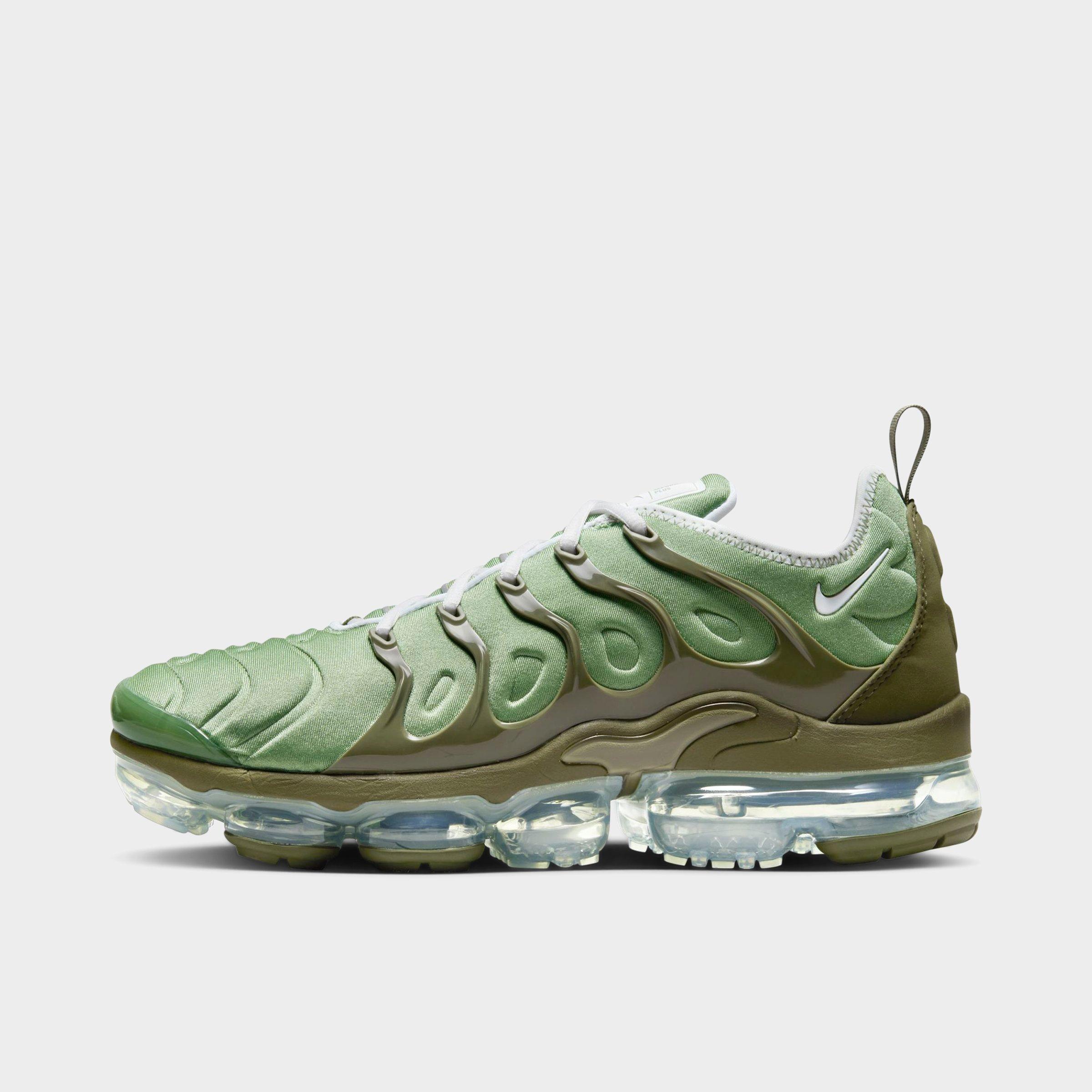 vapormax plus green and white