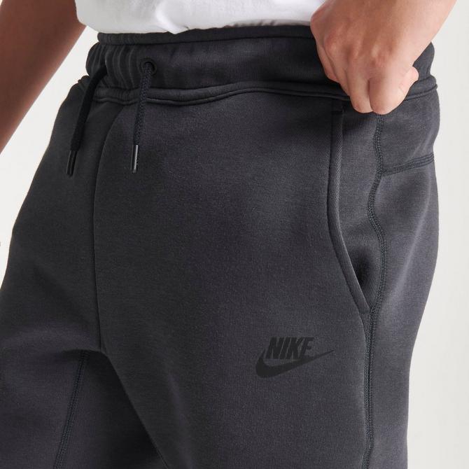 boys nike black joggers