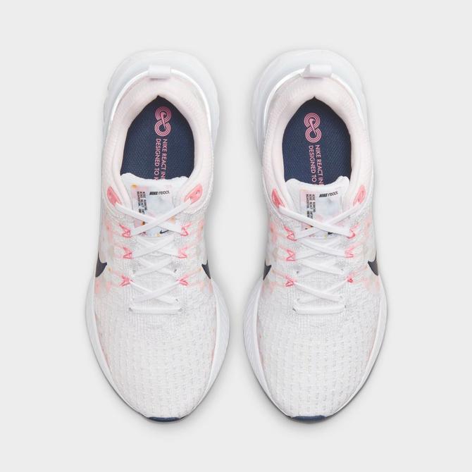 White flyknits outlet women's