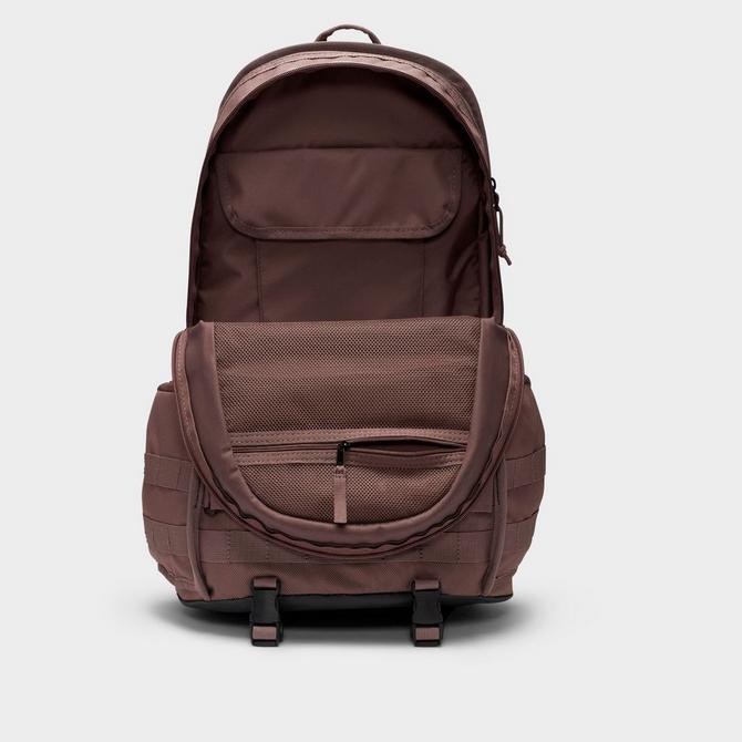 Nike sb backpack store brown