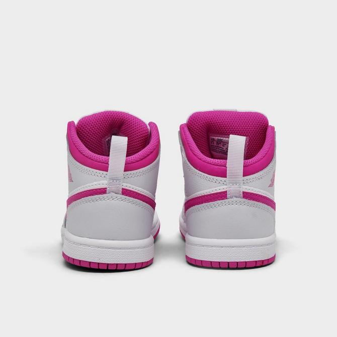 Red jordan shoes for girls deals