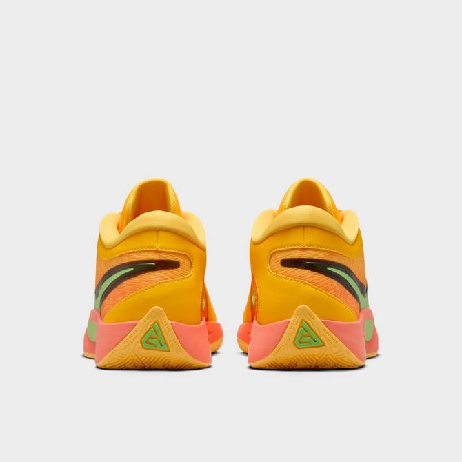 Giannis Freak 6 'Christmas' Older Kids' Basketball Shoes