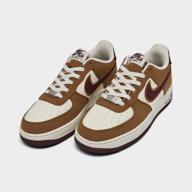 Light tan air force 1 hotsell