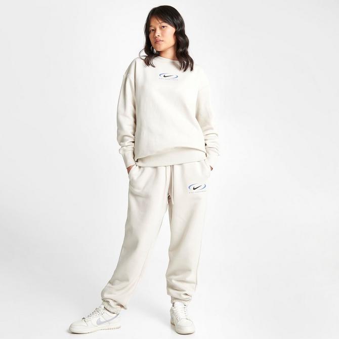 Nike mini discount swoosh oversized joggers