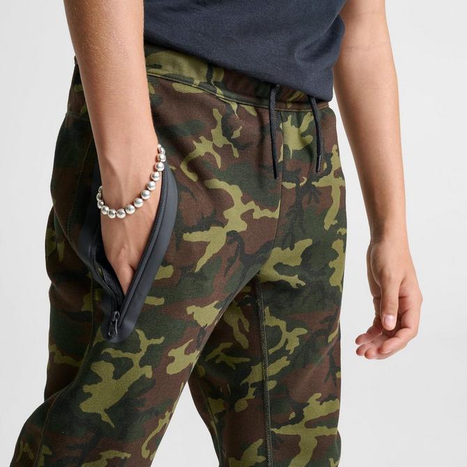 Boys nike camo joggers on sale