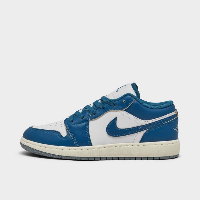 Air jordan retro low le on sale